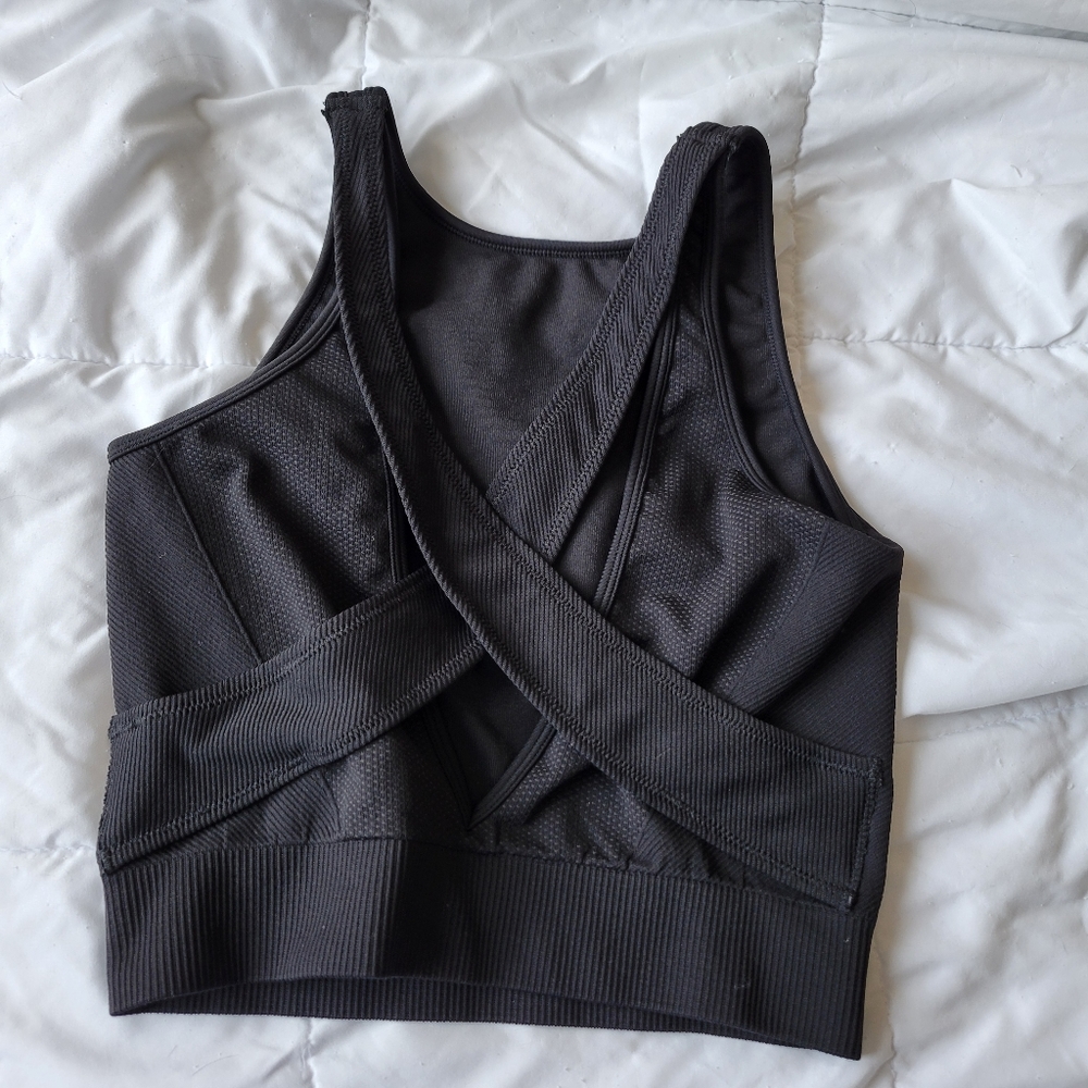 The Giving Movement 	Tonal SMLS100© Tank Top